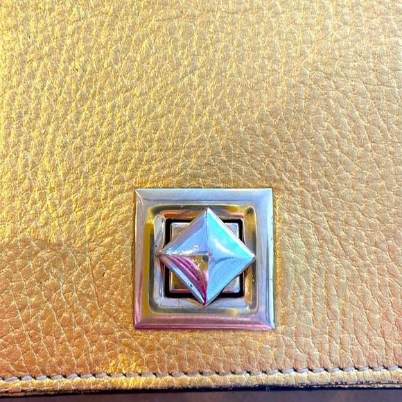 Vittoria Napoli Leather Crossbody Bag – Made in Italy - Picture 6 of 7